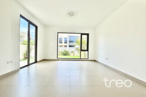 Casa urbana para arrendamento em Dubai Hills Estate, Dubai, EAU 3 quartos, 209.12 m2 № 733646 - foto 6