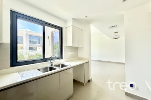 Casa urbana para arrendamento em Dubai Hills Estate, Dubai, EAU 3 quartos, 209.12 m2 № 733646 - foto 11