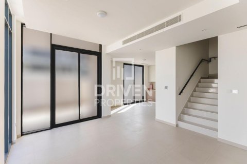 Villa asukohaga Dubai South (Dubai World Central), Dubai, AÜE: 4 magamistoaga, 335.84 m² Nr 759647