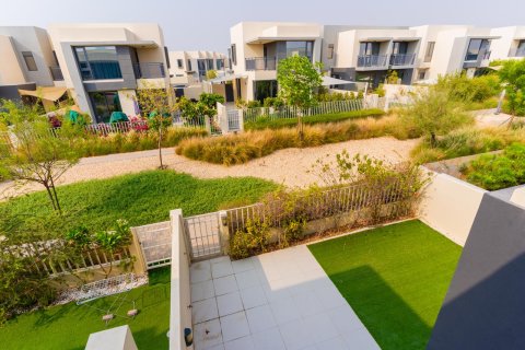 Σπίτι σε Dubai Hills Estate, Dubai, ΗΑΕ 4 υπνοδωμάτια, 223.55 τ.μ. Αρ. 749217