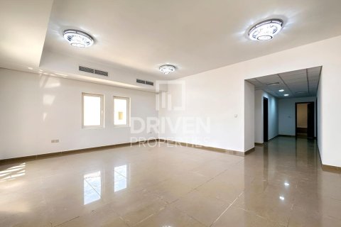 The Villa, Dubai, BAE’de kiralık villa 5 yatak odası, 925.04 m&sup2; No 745062 - fotoğraf 3