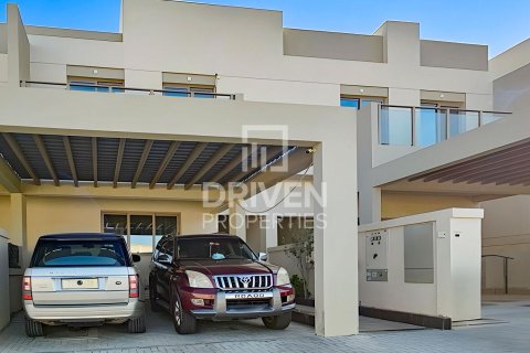 Al Furjan, Dubai, BAE’de kiralık sıra ev 3 yatak odası, 231.98 m&sup2; No 757106 - fotoğraf 3
