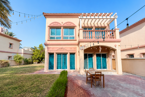 Villa sa Jumeirah Village Triangle, Dubai, UAE 2 silid-tulugan, 644.93 sq.m. № 754491
