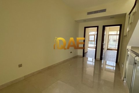 Adosado en Meydan Gated Community, Dubai, EAU 3 dormitorios, 253.9 m² № 242607