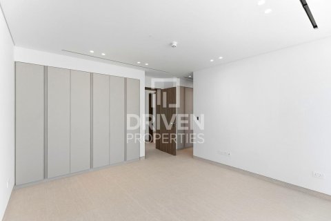Villa in Jumeirah Park, Dubai, UAE 5 bedrooms, 689.43 sq.m. № 745796 - photo 10