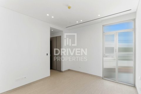 Villa in Jumeirah Park, Dubai, UAE 5 bedrooms, 689.43 sq.m. № 745796 - photo 9