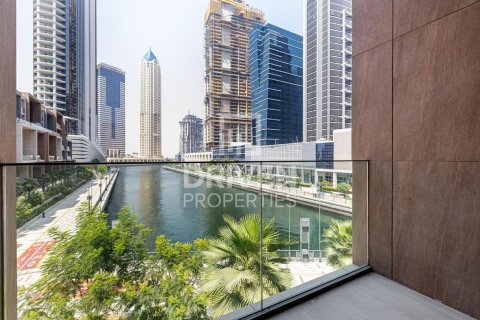 Huoneisto Business Bay, Dubai, Arabiemiraatit 2 makuuhuonetta, 150.04 m2 № 745797 - kuva 12