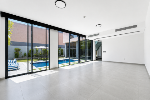 Müüa villa asukohaga Tilal City, Sharjah, AÜE: 4 magamistoaga, 385.08 m² Nr 748288 - pilt 12