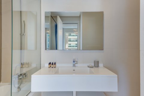 Apartmen di Dubai Marina, UAE 1 bilik tidur, 65 meter persegi № 703184 - foto 12