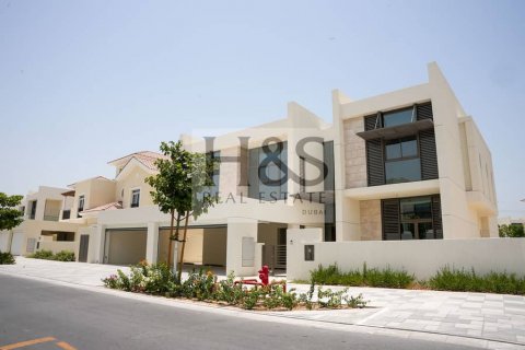 וילה ב Mohammed Bin Rashid City, Dubai, איחוד האמירויות 6 חדרי שינה, 1099 מ