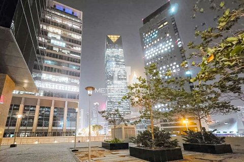 Apartmen di DIFC, Dubai, UAE 1 bilik tidur, 73 meter persegi № 664862 - foto 18