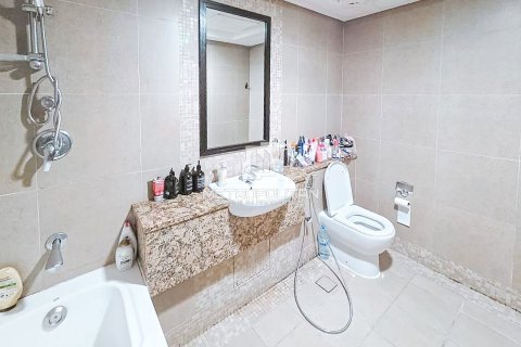 Apartmen di DIFC, Dubai, UAE 1 bilik tidur, 73 meter persegi № 664862 - foto 11