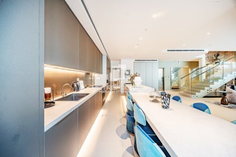 Vila u gradu Dubai Marina, UAE 5 spavaće sobe, 862 m2 Br. 664864 - Slika 6