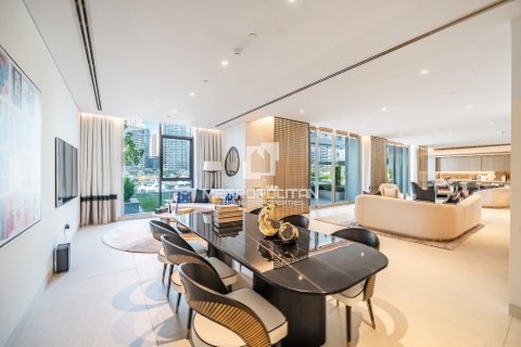 Vila u gradu Dubai Marina, UAE 5 spavaće sobe, 862 m2 Br. 664864 - Slika 2