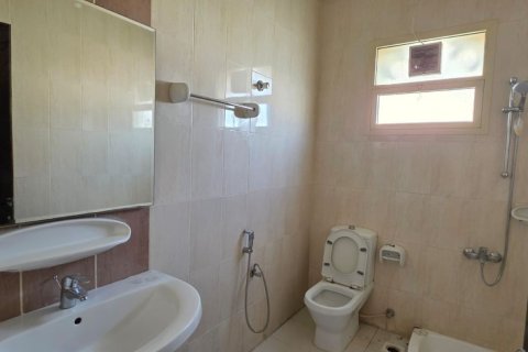 Ras Al Khaimah, BAE’de satılık villa 4 yatak odası, 929 m&sup2; No 735058 - fotoğraf 17