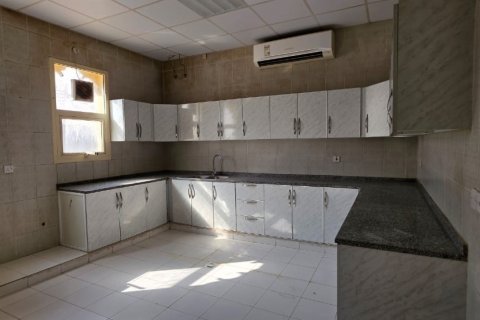 Ras Al Khaimah, BAE’de satılık villa 4 yatak odası, 929 m&sup2; No 735058 - fotoğraf 5