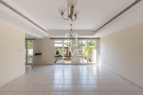 Radhus uthyres i The Springs, Dubai, UAE 3 sovrum, 212.47 kvm Nr. 745517 - fotografi 3