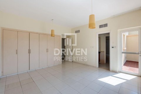 Radhus uthyres i The Springs, Dubai, UAE 3 sovrum, 212.47 kvm Nr. 745517 - fotografi 16