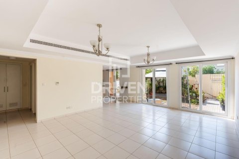 Radhus uthyres i The Springs, Dubai, UAE 3 sovrum, 212.47 kvm Nr. 745517 - fotografi 4