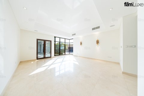 Villa para arrendamento em Al Barsha, Dubai, EAU 5 quartos, 3716.1 m2 № 763507 - foto 12