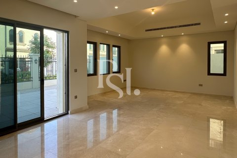 Vila di Abu Dhabi, UAE 5 bilik tidur, 428 meter persegi № 717307