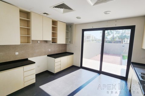 Villa til salg i DAMAC Hills (Akoya by DAMAC), Dubai, UAE 5 soveværelser, 420.8 kvm № 237495 - foto 18