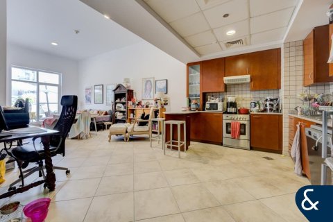 Appartement à Motor City, Dubai, EAU: 1 chambre, 131 m2 № 697876