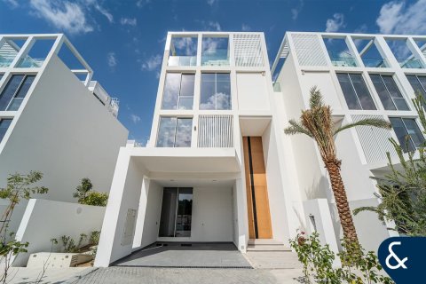 Villa i Al Barari, Dubai, UAE 4 sovrum, 459 kvm Nr. 688836