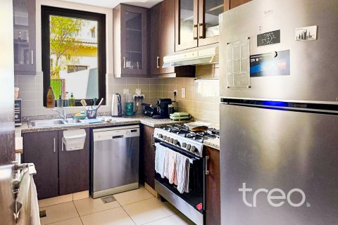 Villa te huur in Reem, Dubai, VAE 3 slaapkamers, 200.3 vr.m., nr 761435 - foto 4