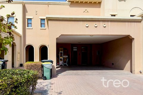Villa te huur in Reem, Dubai, VAE 3 slaapkamers, 200.3 vr.m., nr 761435 - foto 15