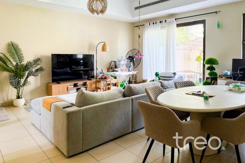 Villa te huur in Reem, Dubai, VAE 3 slaapkamers, 200.3 vr.m., nr 761435 - foto 5