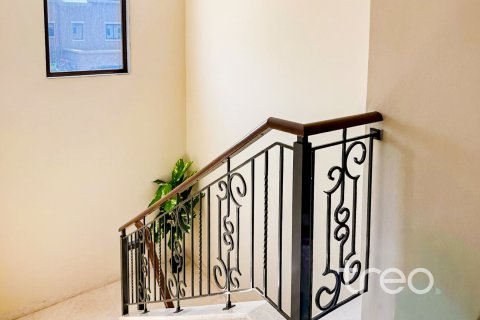 Villa te huur in Reem, Dubai, VAE 3 slaapkamers, 200.3 vr.m., nr 761435 - foto 16