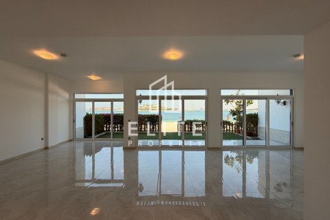 Villa in affitto a Palm Jumeirah, Dubai, EAU 5 camere da letto, 264 mq. № 736469 - foto 2