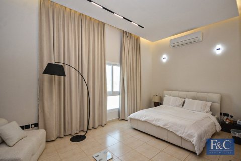 Villa til leie i Al Quoz, Dubai, Emiratene 4 soverom, 334 kvm Nr. 704734 - Foto 12