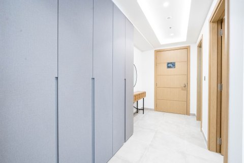 Apartmen di Jumeirah Lake Towers, Dubai, UAE 2 bilik tidur, 139.32 meter persegi № 764208 - foto 18