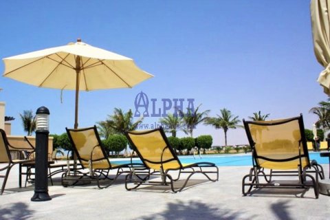 Apartamento en venta en Al Marjan Island, Ras Al Khaimah, EAU 1 dormitorio, 82.6 m2 № 709253 - foto 12