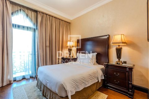 Villa sa Palm Jumeirah, Dubai, UAE 4 silid-tulugan, 368.55 sq.m. № 745789 - larawan 9