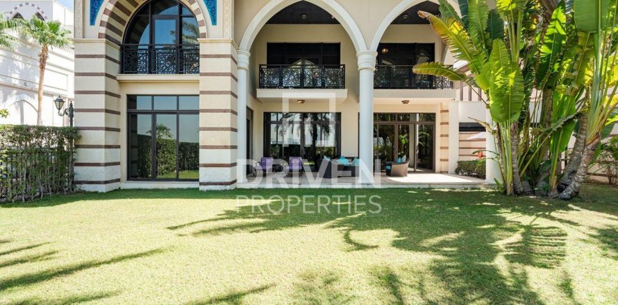 Palm Jumeirah, Dubai, BAE’de villa 5 yatak odası, 412.77 m&sup2; No 745790