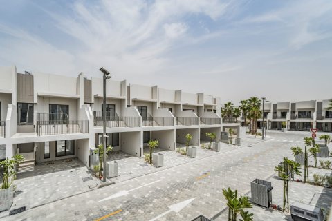 Városi lakóépület itt: Mohammed Bin Rashid City, Dubai, EAE, 2 hálószoba, 111.95 m², azonosító: 750493