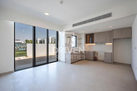 Adosado en Arabian Ranches 3, Dubai, EAU 3 dormitorios, 144.84 m² № 768417