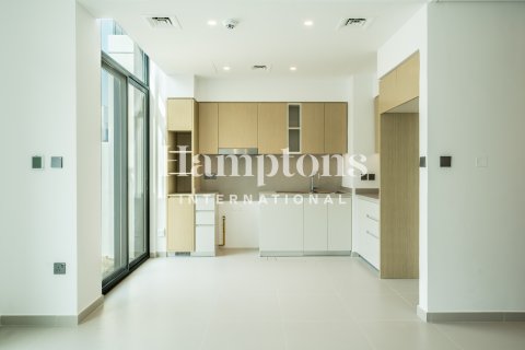 Radhus uthyres i Arabian Ranches 3, Dubai, UAE 3 sovrum, 132.94419300 kvm Nr. 766420 - fotografi 9