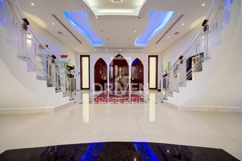 فيلا للإيجار في Emirates Hills، دبي، الإمارات العربية المتحدة 1723.72 متر مربع ، رقم 768184 - صورة 13