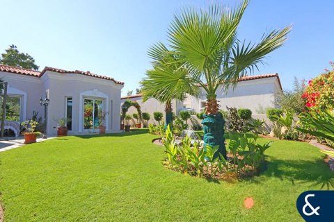 Villa asukohaga Green Community, Dubai, AÜE: 4 magamistoaga, 404 m² Nr 698045