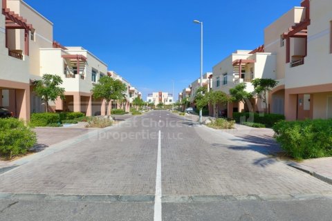 Apartment sa Al Ghadeer, Abu Dhabi, UAE 1 silid-tulugan, 60.9 sq.m. № 730971 - larawan 2