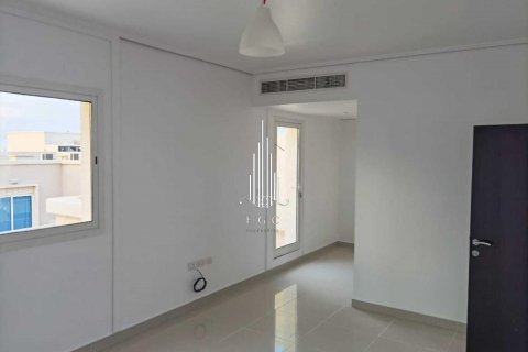 Villa til leie i Al Reef, Abu Dhabi, Emiratene 5 soverom, 273.3 kvm Nr. 513987 - Foto 7