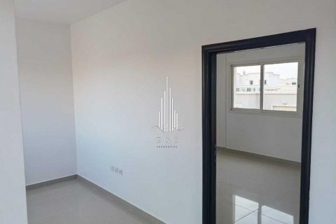 Villa til leie i Al Reef, Abu Dhabi, Emiratene 5 soverom, 273.3 kvm Nr. 513987 - Foto 17