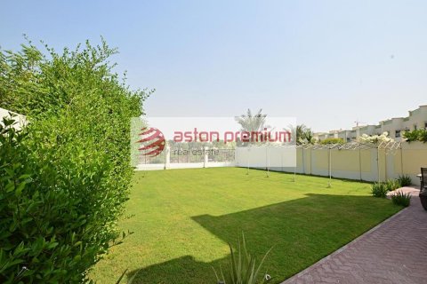 Βίλα σε Jumeirah Village Circle, Dubai, ΗΑΕ 4 υπνοδωμάτια, 346 τ.μ. Αρ. 741534 - φωτογραφία 2