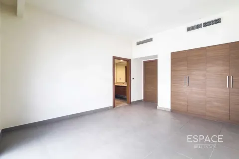 Зняти в оренду віллу в Дубай Хилс Эстейт, ОАЕ 4 спальні, 292м2, № 738149 - фото 14