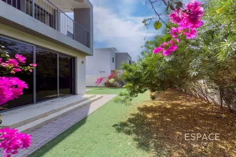 Βίλα σε Dubai Hills Estate, ΗΑΕ 4 υπνοδωμάτια, 292 τ.μ. Αρ. 738149