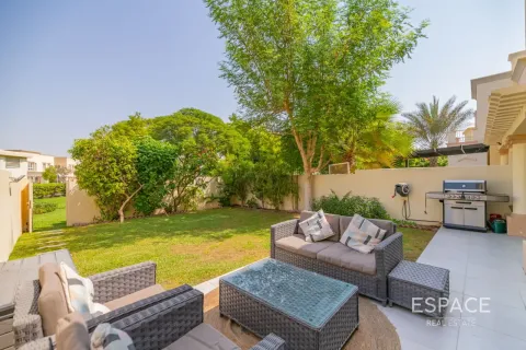 Vila u The Springs, Dubai, UAE 3 spavaćih soba, 237 m2 Br. 738150 - fotografija 19